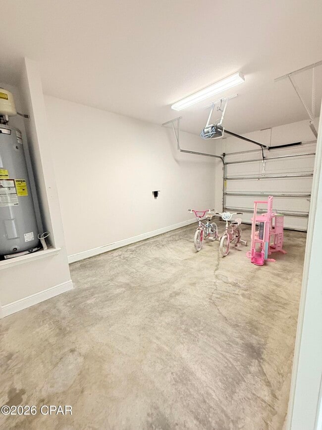 Building Photo - 7682 Shadow Lake Dr