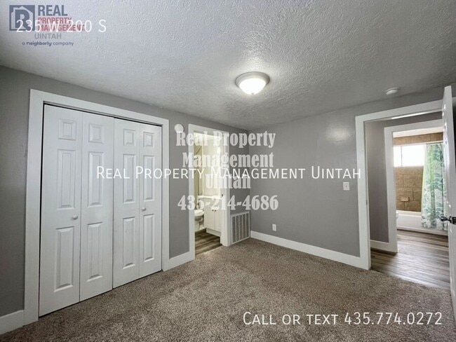 Building Photo - 235 W 200 S
