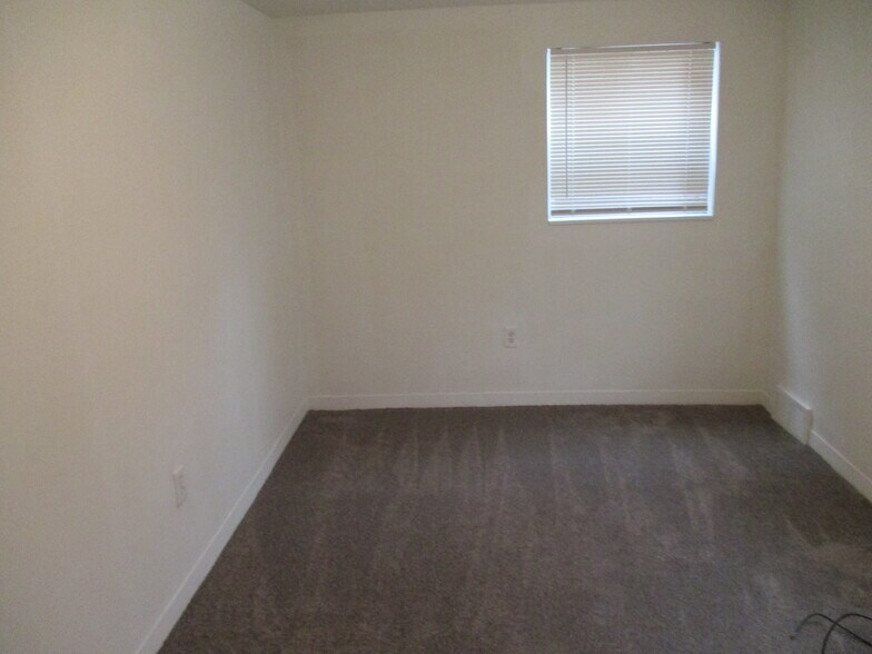 Building Photo - 795 23rd St