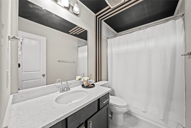 Building Photo - 32018 Towering Birch Trl