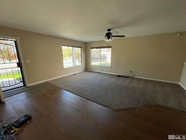 Building Photo - 17895 Timber Grove Ct