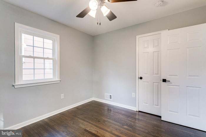 Building Photo - 4331 Shell St