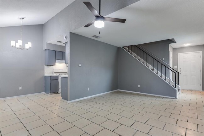 Building Photo - 6605 Deatonhill Dr