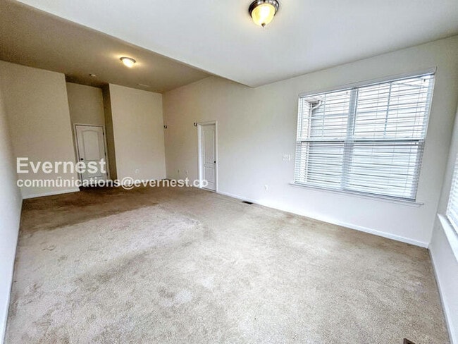 Building Photo - 43 Shepherds Hook Way