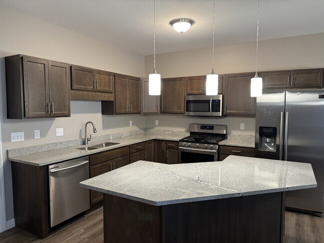 Building Photo - 11616 Willowbrook Rd