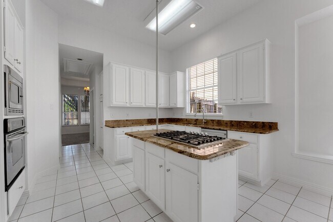 Building Photo - 5512 Charleston Dr