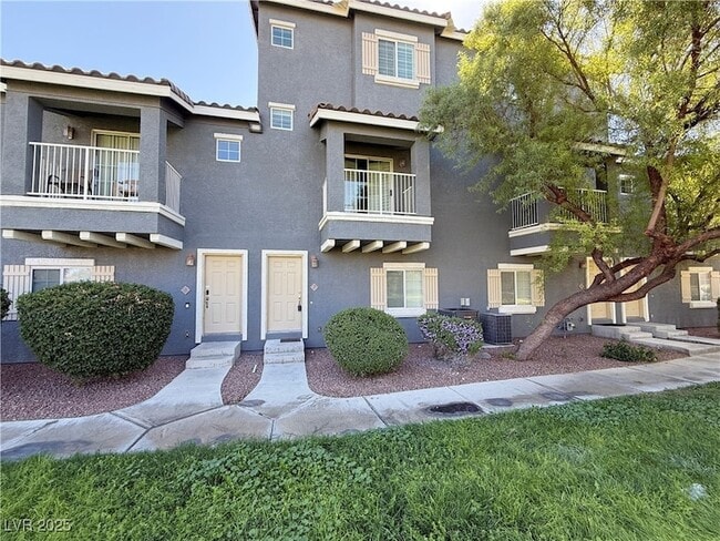 Primary Photo - 5975 Barbosa Dr