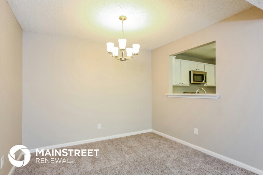 Building Photo - 6326 Los Altos Dr