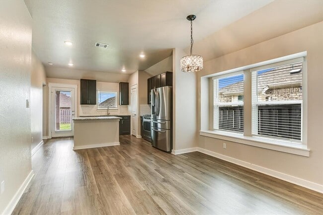 Building Photo - 1304 Salt Lick Dr