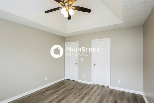 Building Photo - 4 Bedroom Pet-Friendly Home in Flowery Branch, GA with Main Street Renewal