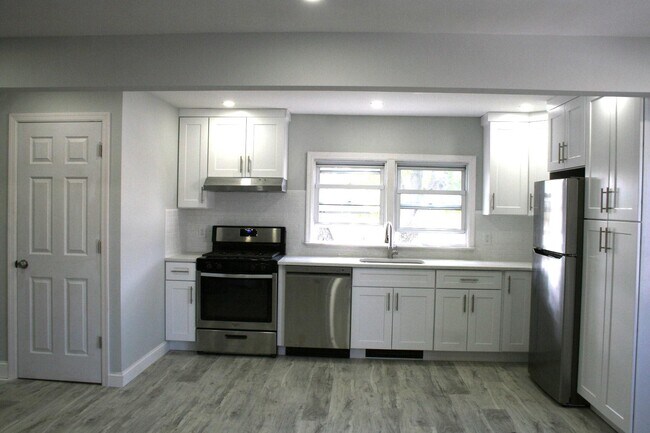Building Photo - 16 Butler Blvd