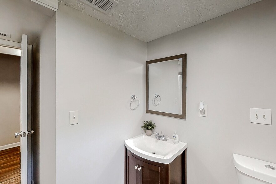 Building Photo - 3580 Morning Creek Dr