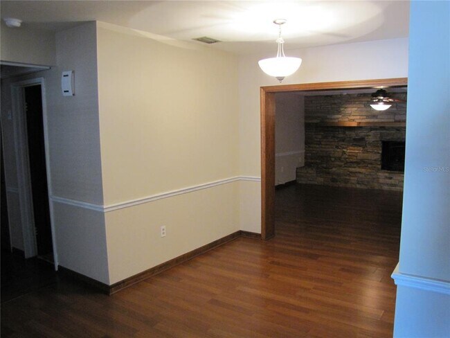 Building Photo - 906 Ralkell Rd