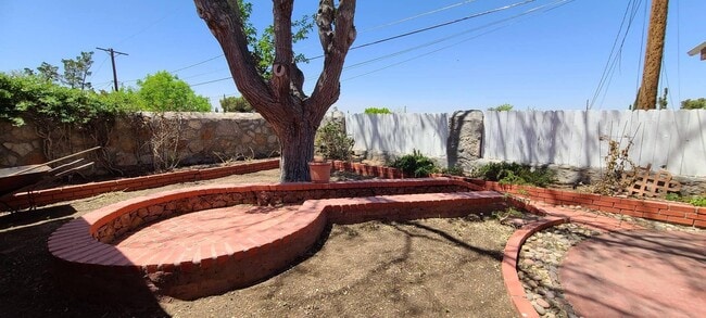 Building Photo - 253 Northwind Dr
