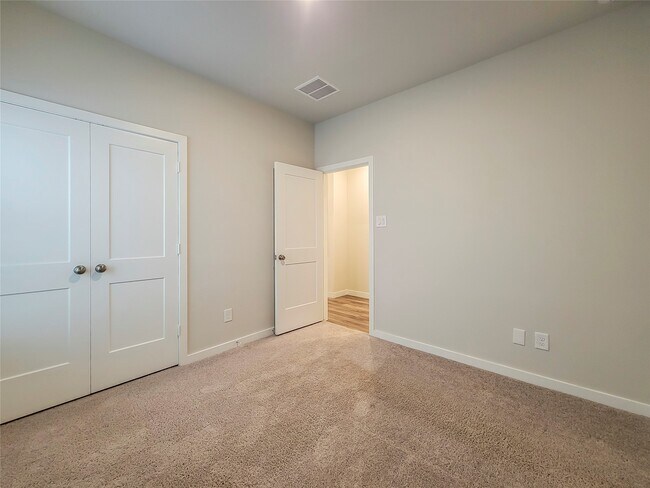 Building Photo - 16983 Pandora Wy