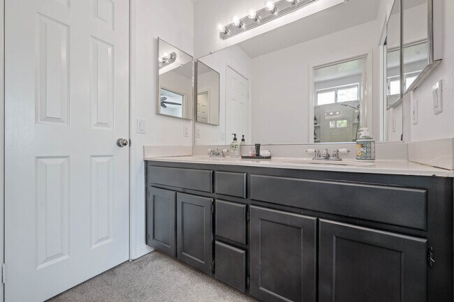 Building Photo - 27813 Firebrand Dr
