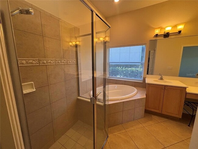 Building Photo - 11375 Dancing River Dr