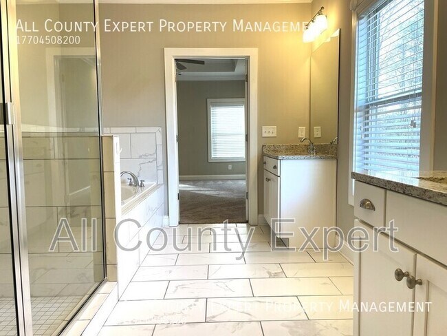 Building Photo - 4885 Hanson Farms Ln