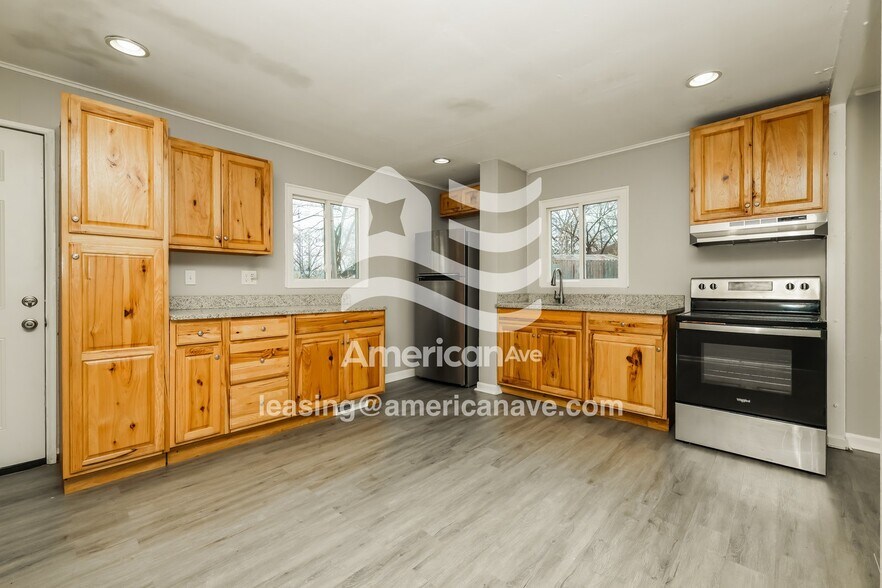 Building Photo - 5021 Marburn Ave