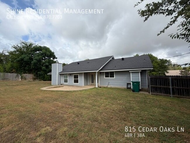 Building Photo - 815 Cedar Oaks Ln