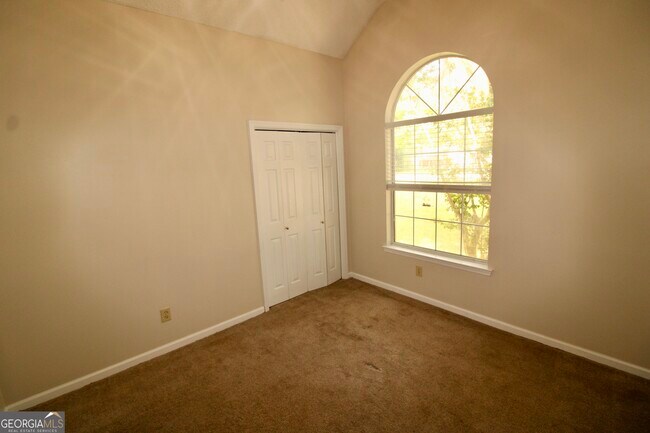Building Photo - 108 Baytree Ct
