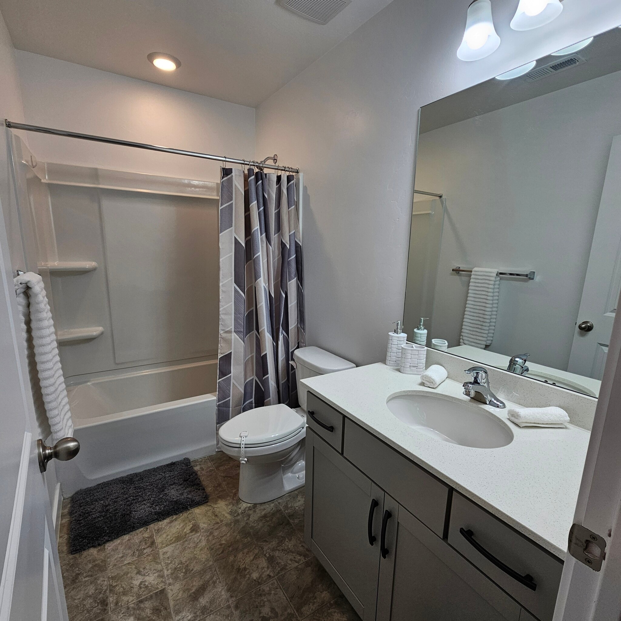 Building Photo - 5142 W Duet Dr
