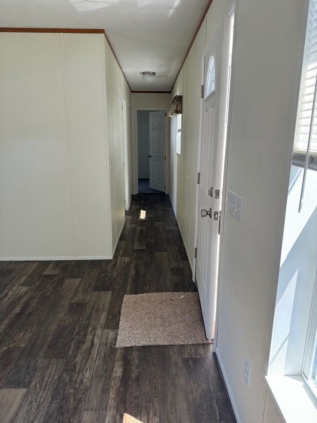 Building Photo - 115 Terrace Ct