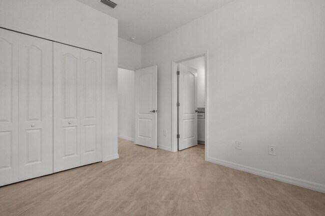 Building Photo - 4363 Lemongrass Dr
