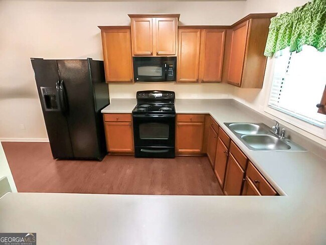 Building Photo - 206 Madison Ave