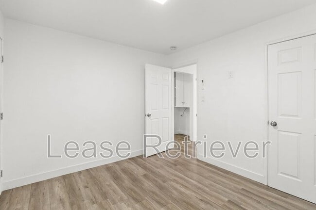 Building Photo - 135 Pacific Rd