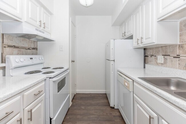 Primary Photo - 12335 Antoine Dr