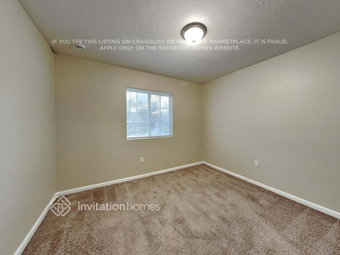 Building Photo - 27407 SW 143rd Ave