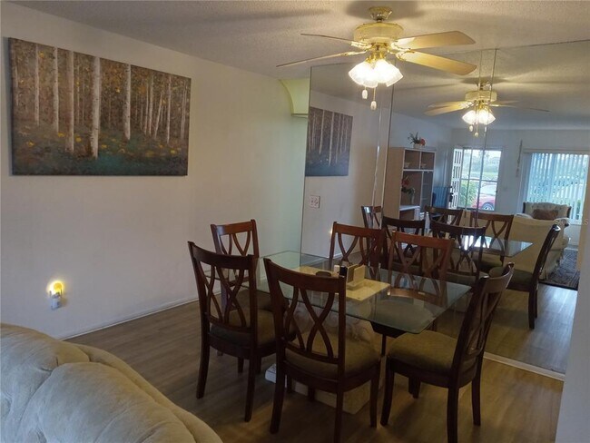 Building Photo - 2467 Finlandia Ln