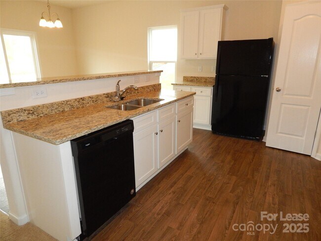 Building Photo - 6036 Loy Ct