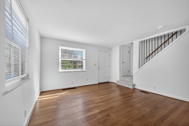 Entry - Erie Townhomes