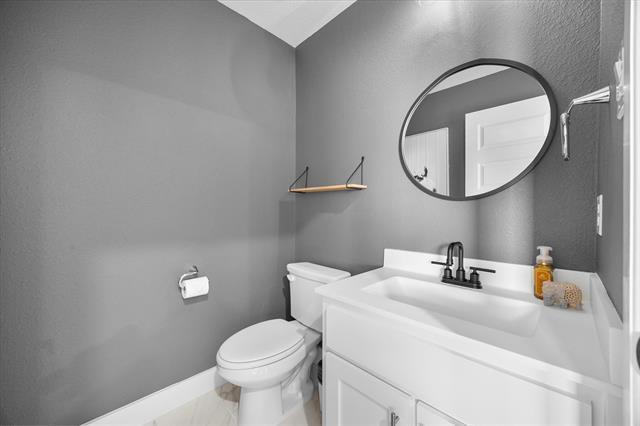 Building Photo - 8220 Callimont Ln