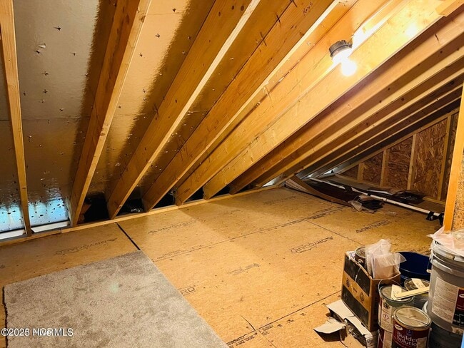 Building Photo - 3135 Emery Dr