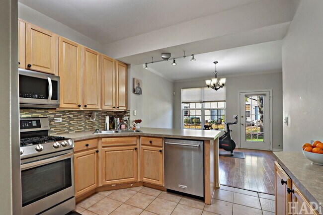 Building Photo - 750 Dillon Ct