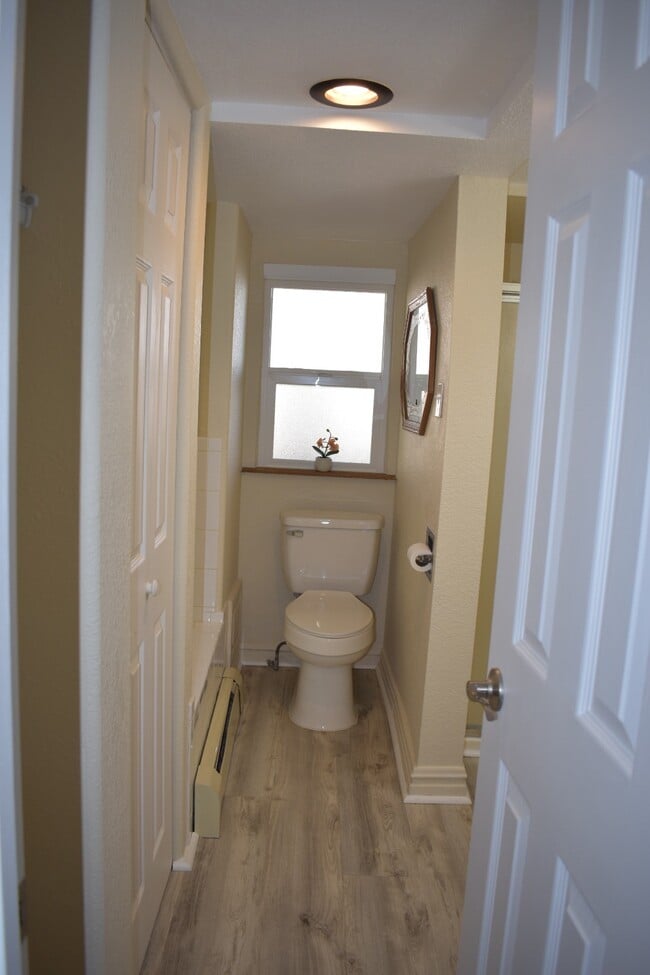Building Photo - Platte 4 Plex