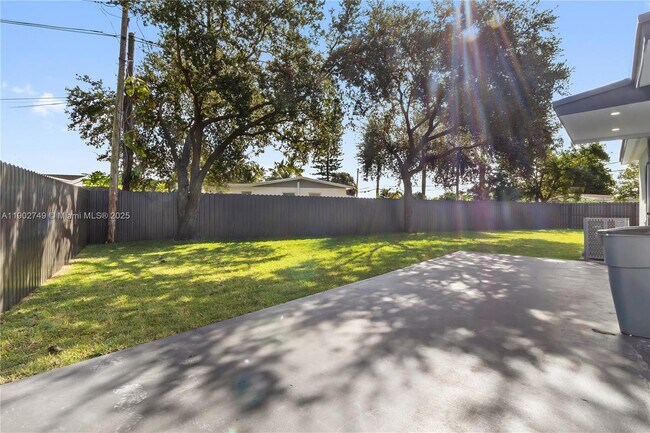 Building Photo - 17341 NW 53rd Ave