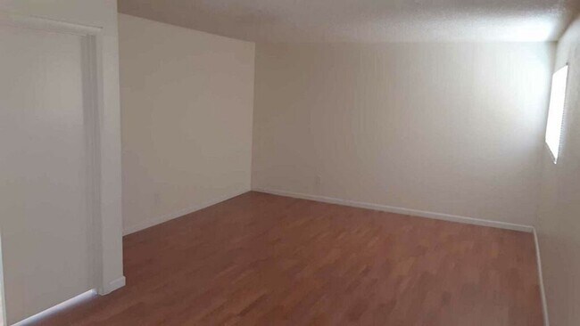 Building Photo - 168 Sundance Shores Dr