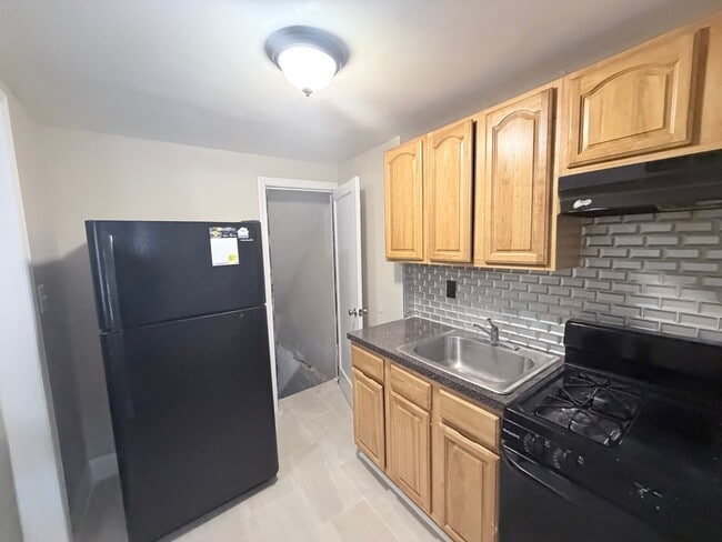 Building Photo - 3 Nordacs