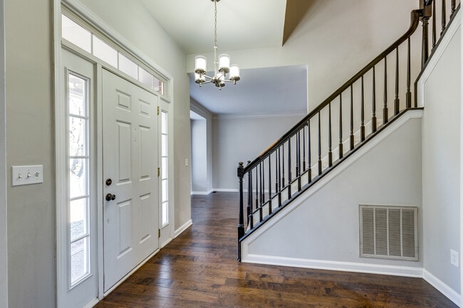 Building Photo - 605 Founders Pointe Blvd