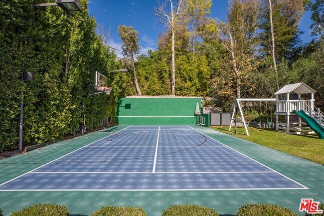 Building Photo - 9823 Cardigan Pl