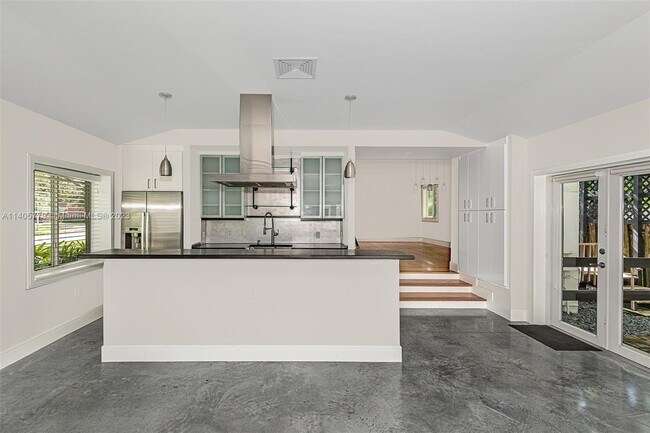 Building Photo - 500 Palmetto Dr