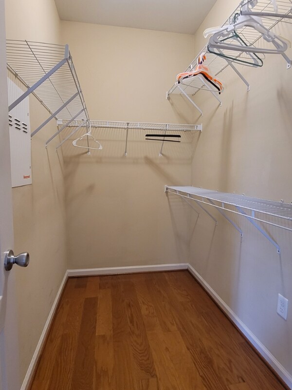 Building Photo - 5833 Kindley Dr