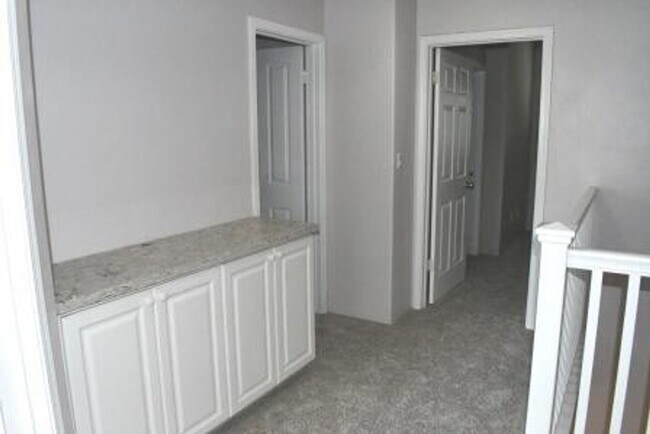 Building Photo - Spinnaker Place - Ewa Beach 3br/2.5ba Town...