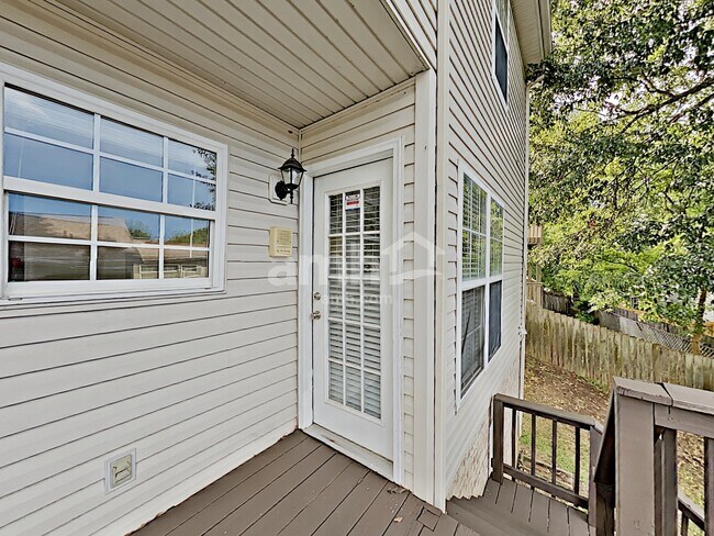 Building Photo - 107 Edgewater Pl