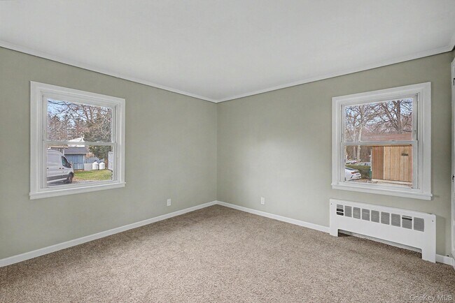 Building Photo - 2585 State Rte 55