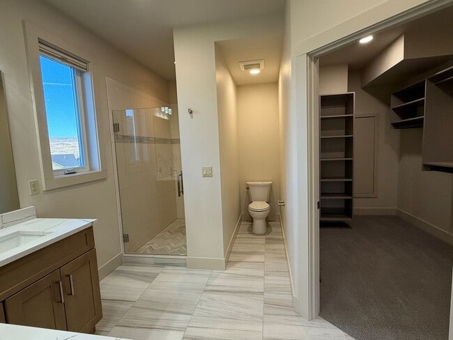 Building Photo - Now renting brand-new 3 bedroom, one study/Den, 2.5 bathroom House